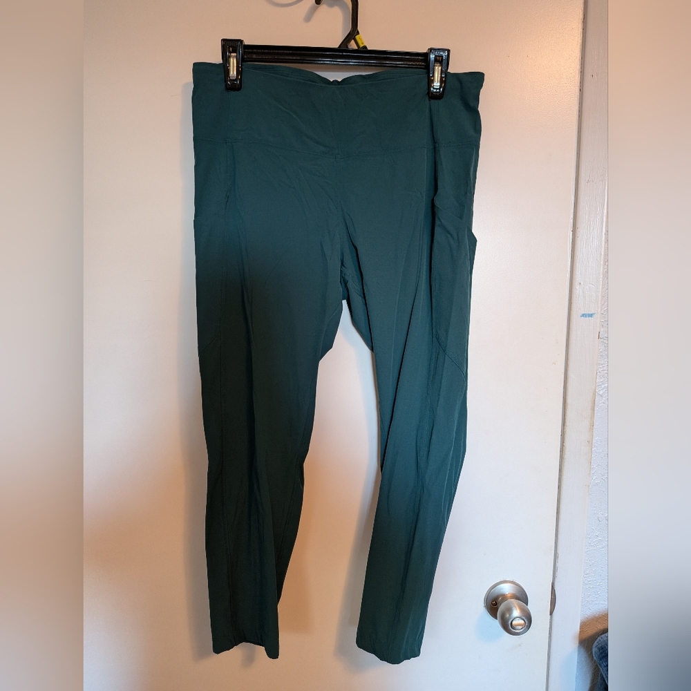 BNWOT MEC Gateway Tights - Large - Teal